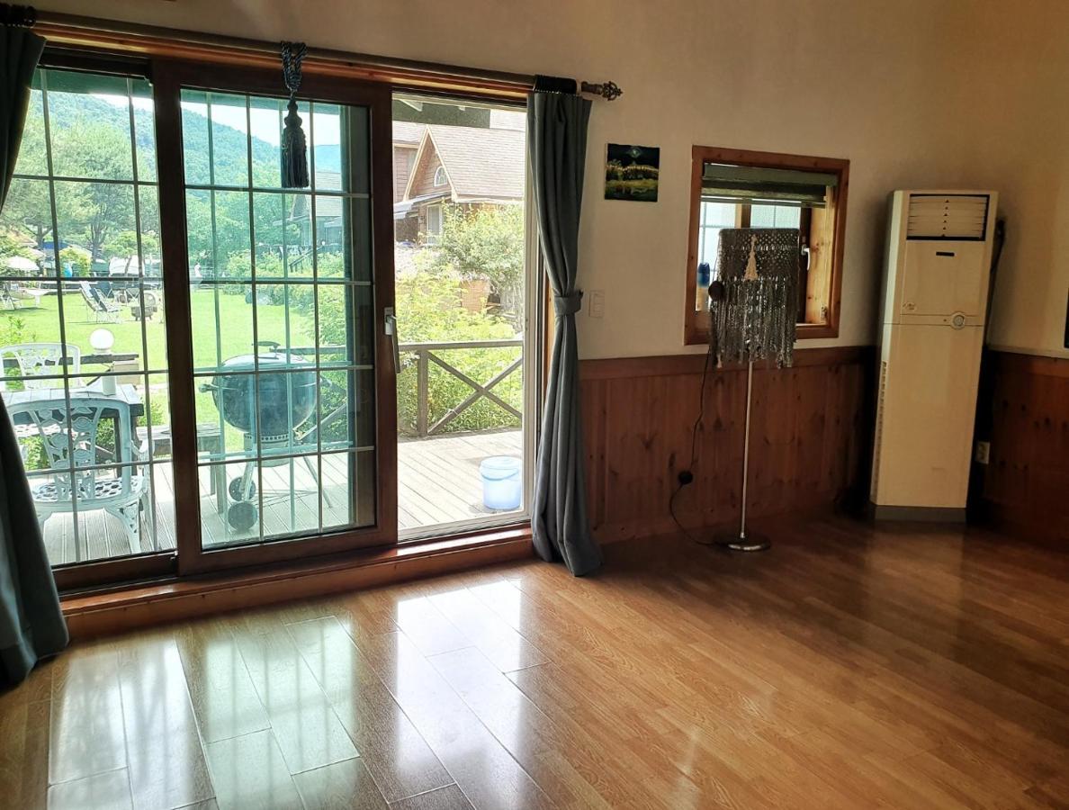 Popcorn House Pension Gapyeong Extérieur photo